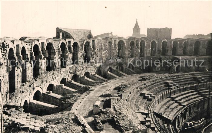 Arles Bouches-du-Rhone Interieur des Arenes Romaines