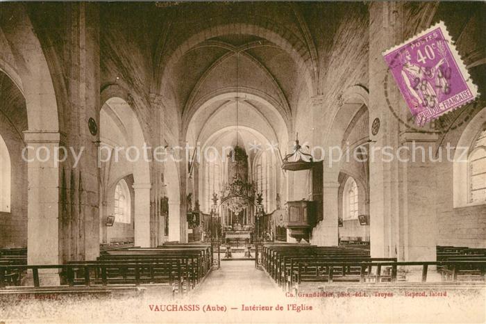 Vauchassis Interieur de l'Eglise
