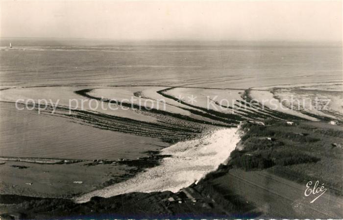 Ile d Oleron Vue prise du Phare de Chassiron les écluses a poissons
