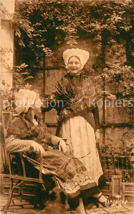 Ile de Re Costumes Saintongeais Trachten