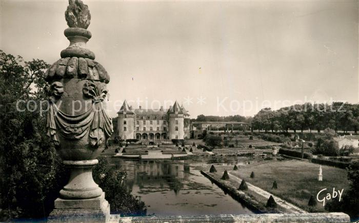Saint-Porchaire Chateau de la Roche Courbon Parc