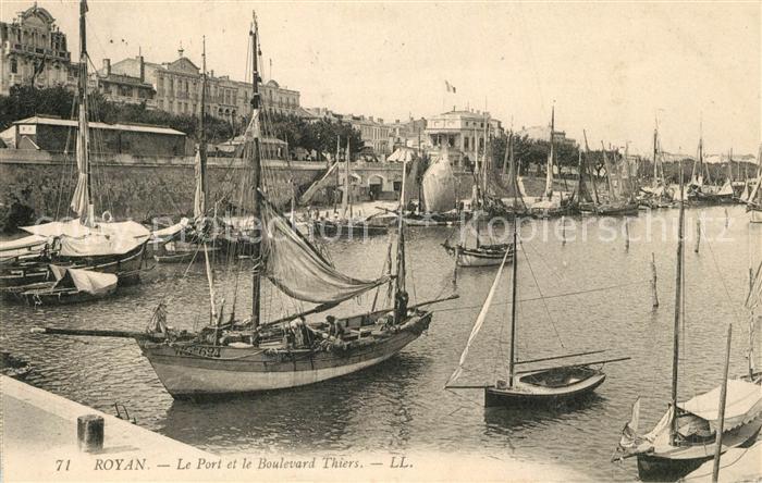Royan 17 Le Port Bateaux Boulevard Thiers