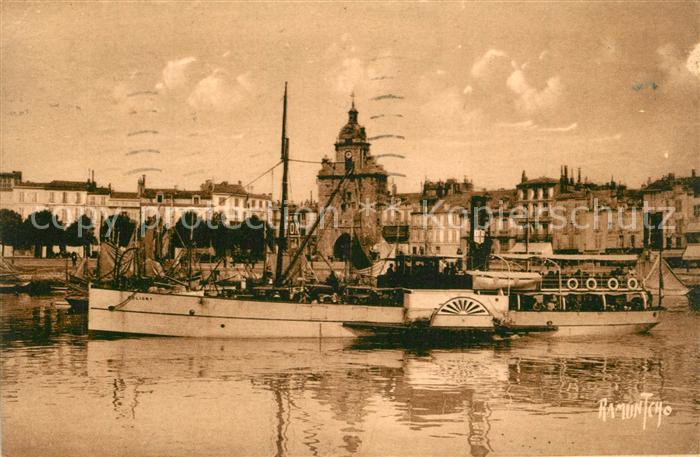 La Rochelle Charente-Maritime Départ du Coligny courrier de l'Ile de Ré