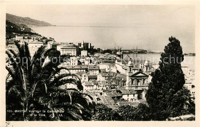 Bastia Vue sur la Cathedrale et la Ville