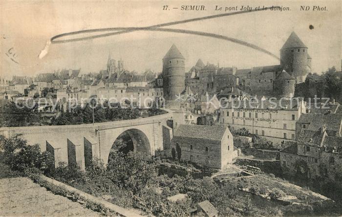 Semur-en-Auxois Le Pont Joly et le donjon
