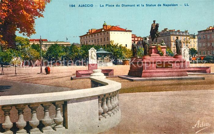 Ajaccio La Place du Diamant et la Statue de Napoleon