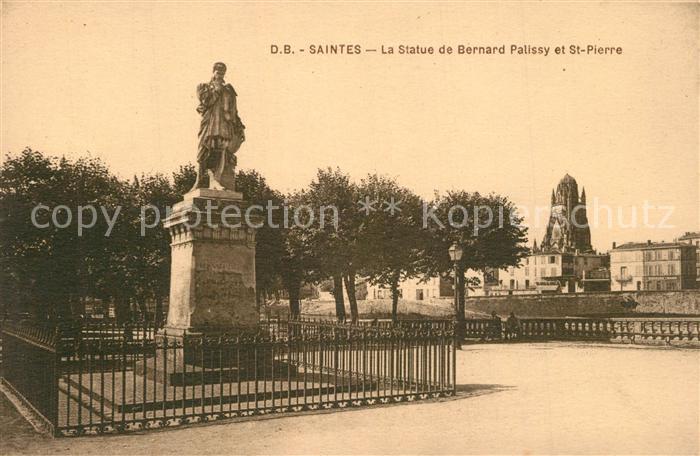 Saintes Charente-Maritime La Statue de Bernard Palissy et St Pierre