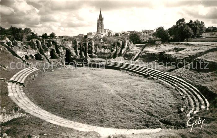 Saintes Charente-Maritime Vue d’ensembles des Arenes Galio Romain