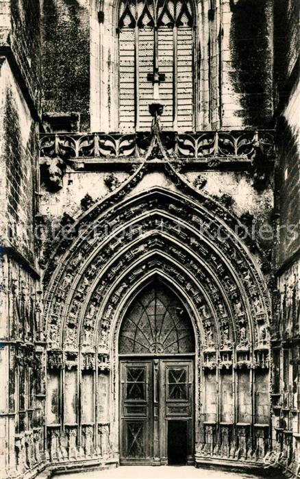 Saintes Charente-Maritime Cathedrale Saint Pierre Portail