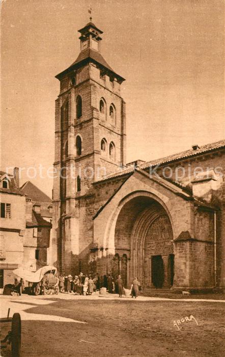 Beaulieu-sur-Dordogne Clocher et portail de l'Eglise XIIe et XIIIe siècles