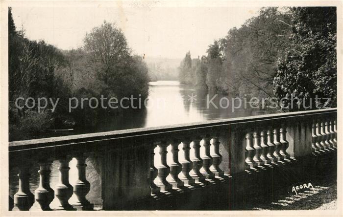 Montignac Dordogne La Vezere vue du square