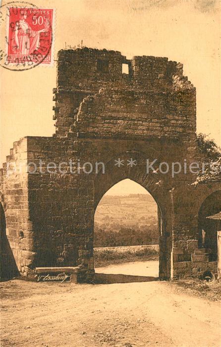 Domme Interieur de la Porte Delbos