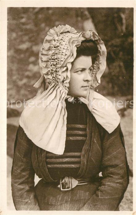 Ile-de-Brehat Coiffe de Brehatine