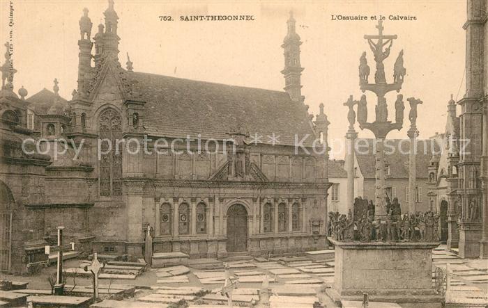 Saint-Thegonnec Ossuaire et le Calvaire