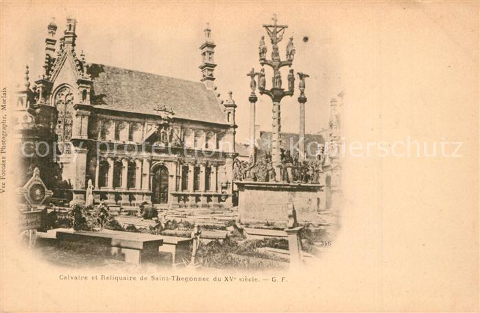 Saint-Thegonnec Calvaire et Reliquaire XVe siècle
