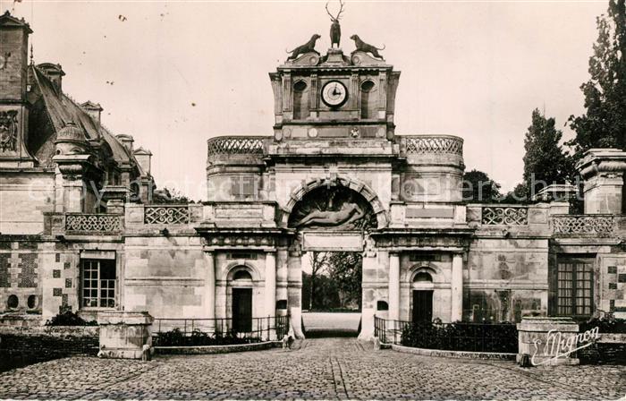 Anet Entrée principale du Chateau XVIe siècl