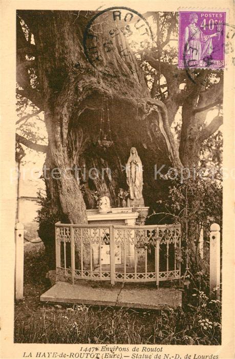 La Haye-de-Routot Statue de Notre Dame de Lourdes