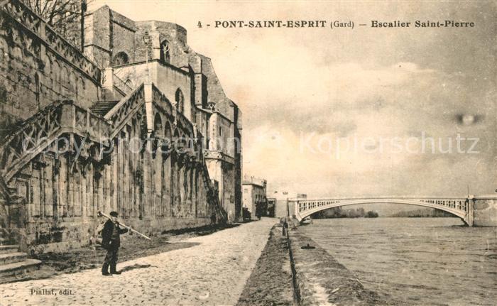 Pont-Saint-Esprit Escalier Saint Pierre Pont