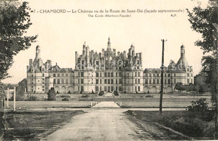 Chambord Blois Le Chateau vu de la Route de Saint Die