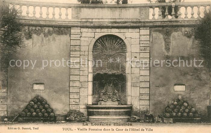Toul 54 Vieille Fontaine dans la Cour de l’Hote