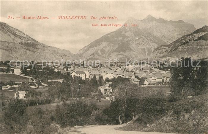 Guillestre Hautes Alpes Vue generale