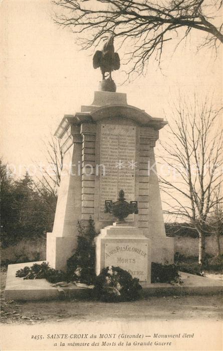 Sainte-Croix-du-Mont Monument eleve a la memoire des Morts d