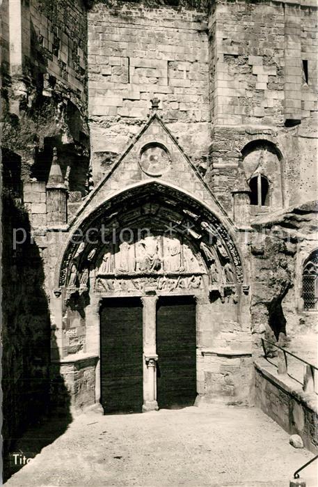 Saint-Emilion Portique de l’Eglise Monolithe representant le jugement dernier