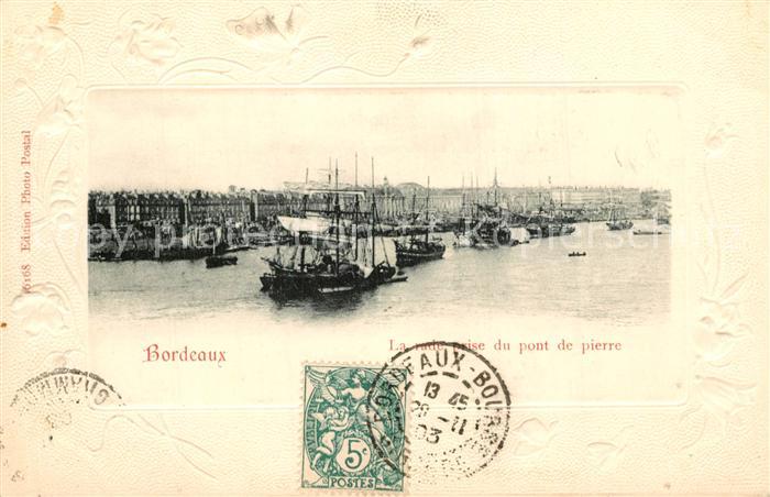 Bordeaux La rade prise du pont de pierre