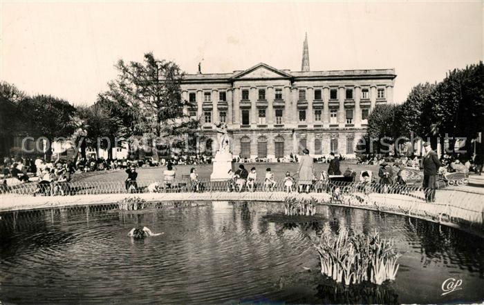Bordeaux Les Jardins de l’Hotel de Ville