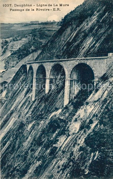 Dauphine Ligne de la Mure Passage de la Rivoire