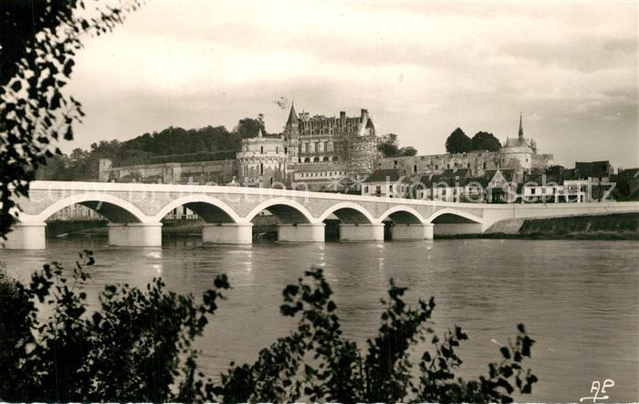 Amboise Chateau Pont sur la Loire