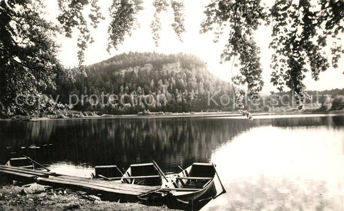 Bonlieu Lac Jura Aux bords du lac