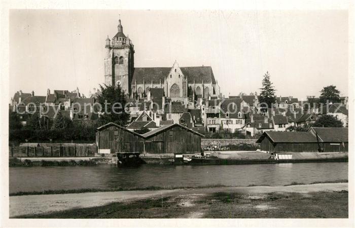 Dole Jura Le port Cathedrale