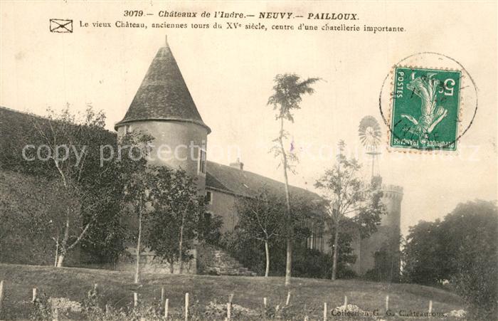 Neuvy-Pailloux Le vieux Chateau aanciennes tours du XVe siecle centre d’une chat
