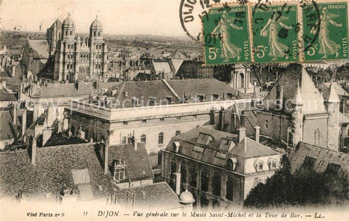 Dijon 21 Vue generale sur le Musee Saint Michel et la Tour de Bar
