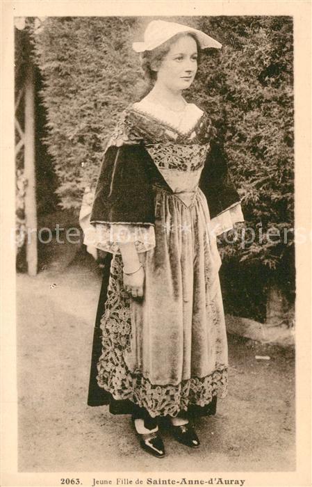 Sainte-Anne-d Auray Jeune Fille costumes Trachten