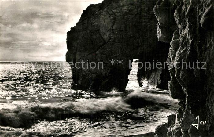 Quiberon Morbihan Presqu ile Arche naturelle de Port Blanc Côte Felsen Kueste