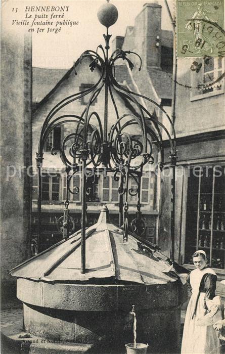Hennebont Puits ferré vieille fontaine publique