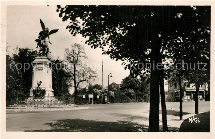 Chaumont 52 Place de la Gare Monument