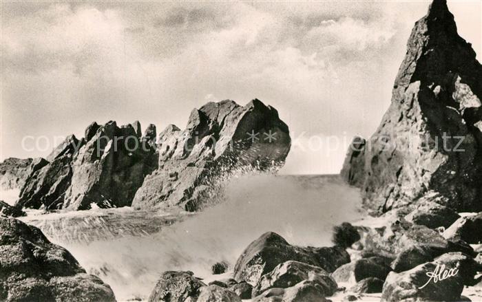 La Hague Vauville Baie d Ecalgrain Rochers devant la Falaise de Jobourg