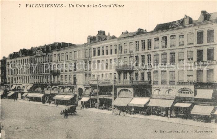 Valenciennes Un Coin de la Grand Place