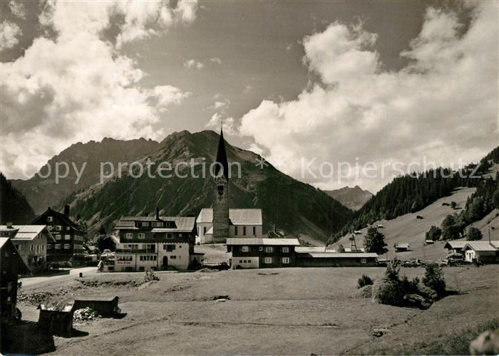 Mittelberg Kleinwalsertal mit Widderstein
