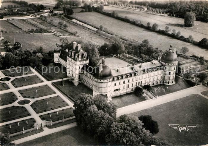 Valencay Le Chateau et ses Jardins Vue aerienne