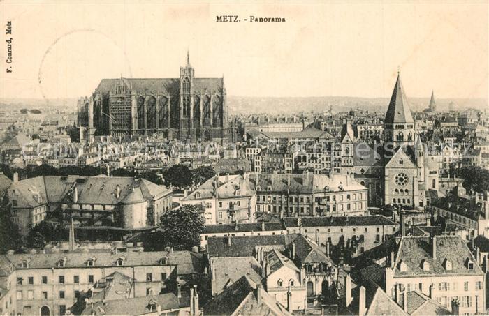 Metz  57 Moselle Panorama et la Cathedrale