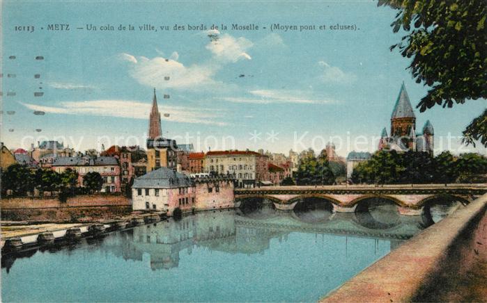 Metz  57 Moselle Moyen pont et ecluses Eglise Mittelbruecke Schleusen Kirche