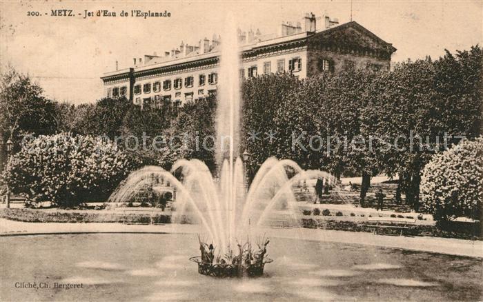 Metz  57 Moselle Jet d Eau de l'Esplanade