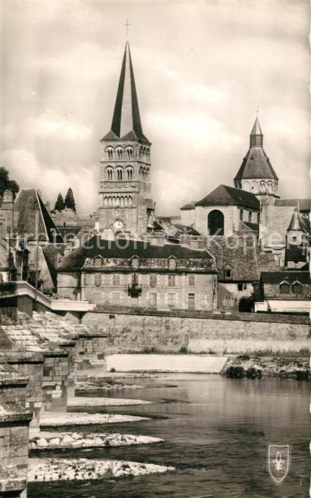 La Charite-sur-Loire Pont sur la Loire Eglise