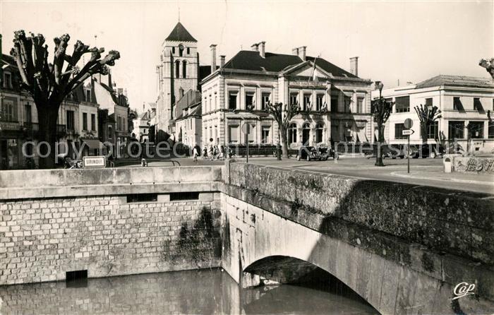 Cosne-Cours-sur-Loire Petit pont Eglise Place de la Mairie