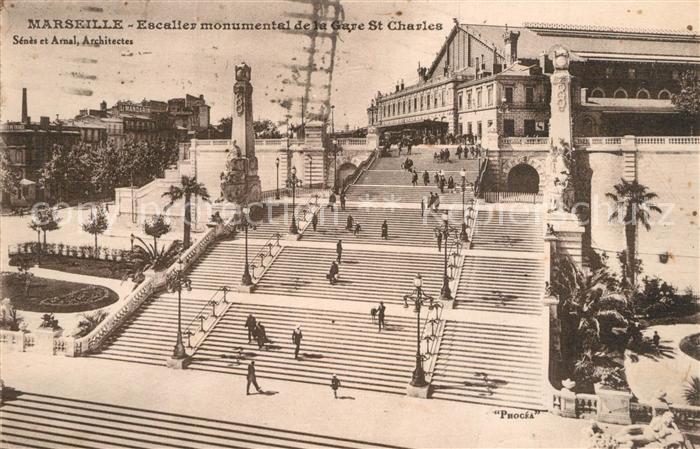 Marseille Bouches-du-Rhone Escalier monumental de la Gare Saint Charles