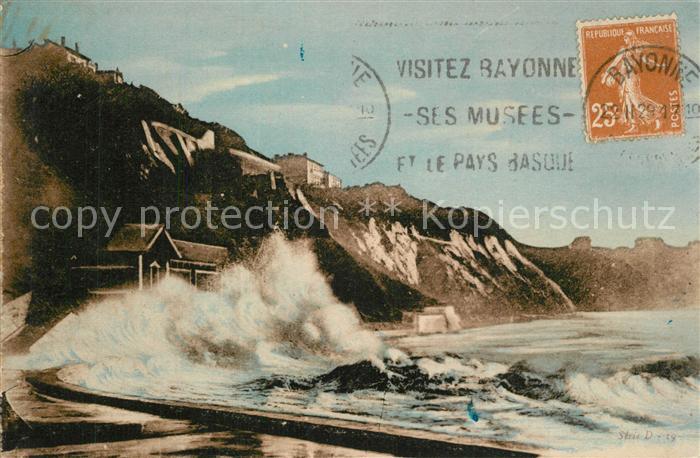 Biarritz Pyrenees Atlantiques Tempête a la Côtes des Basques